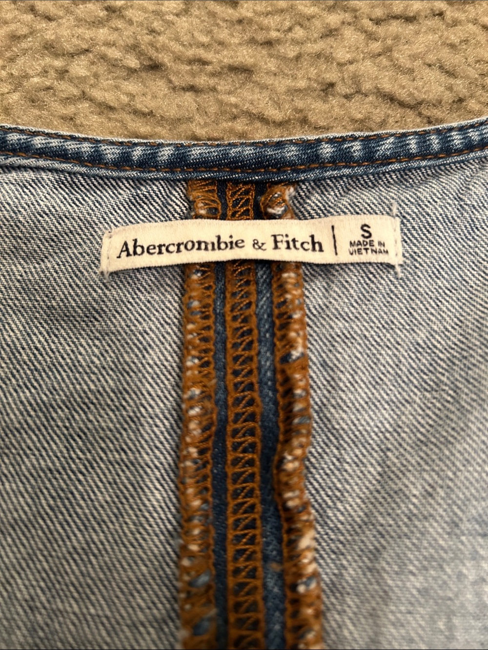 Abercrombie Denim Vest - Picture 2 of 3